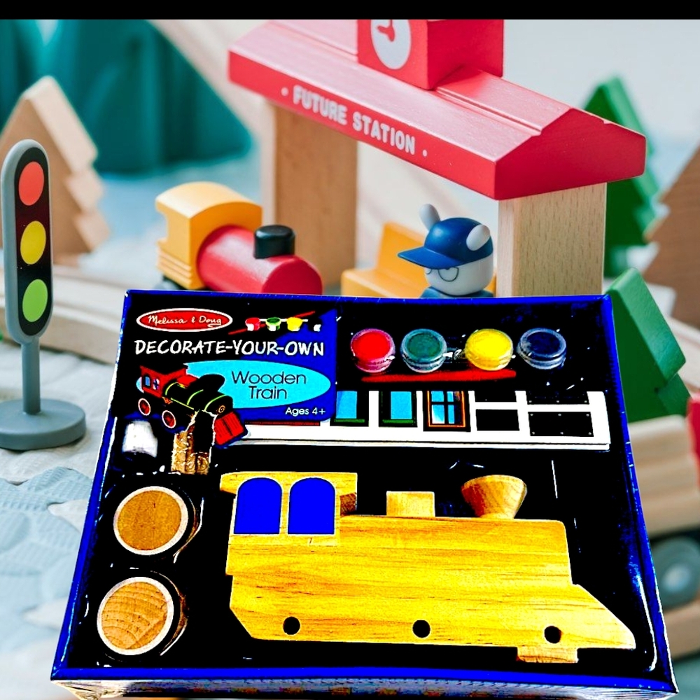Melissa & Doug Decorate-Your-Own Wooden Train Craft Kit w/Paints For Kids 4+